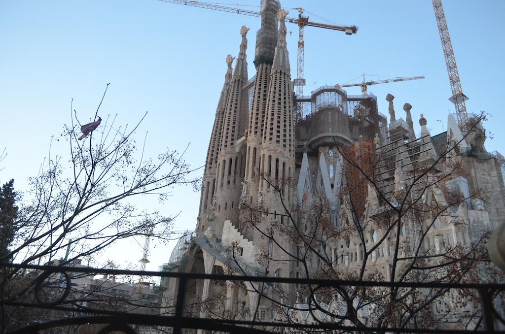 Gaudi Apartment Барселона Екстер'єр фото