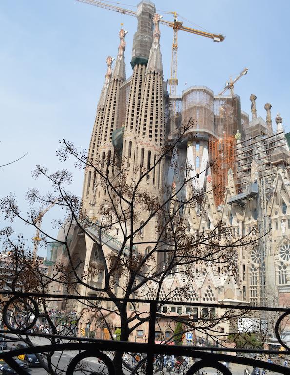 Gaudi Apartment Барселона Екстер'єр фото